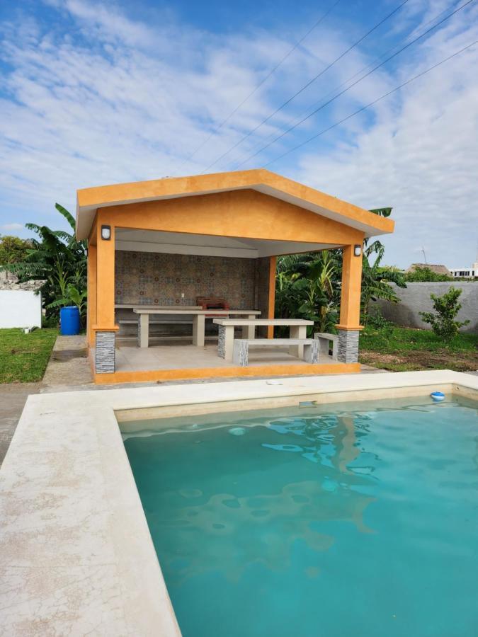 Pergola'S Road House Villa Campeche Exterior photo